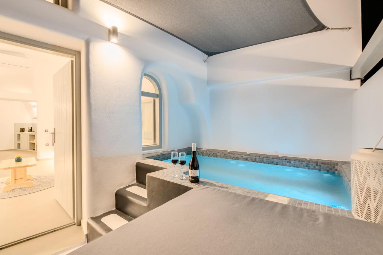 Tiara Suites Santorini Fira  Exterior photo