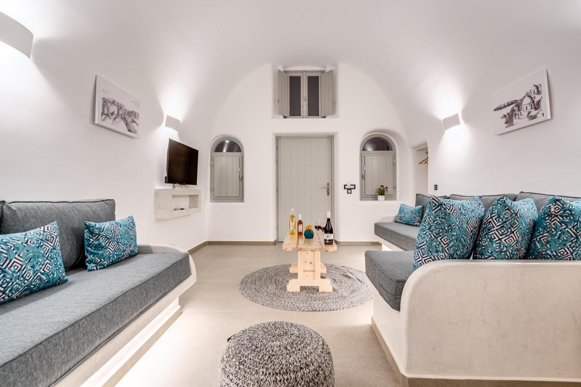 Tiara Suites Santorini Fira  Exterior photo