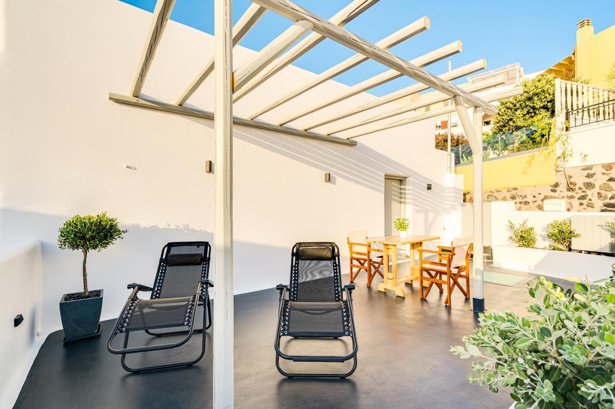 Tiara Suites Santorini Fira  Exterior photo